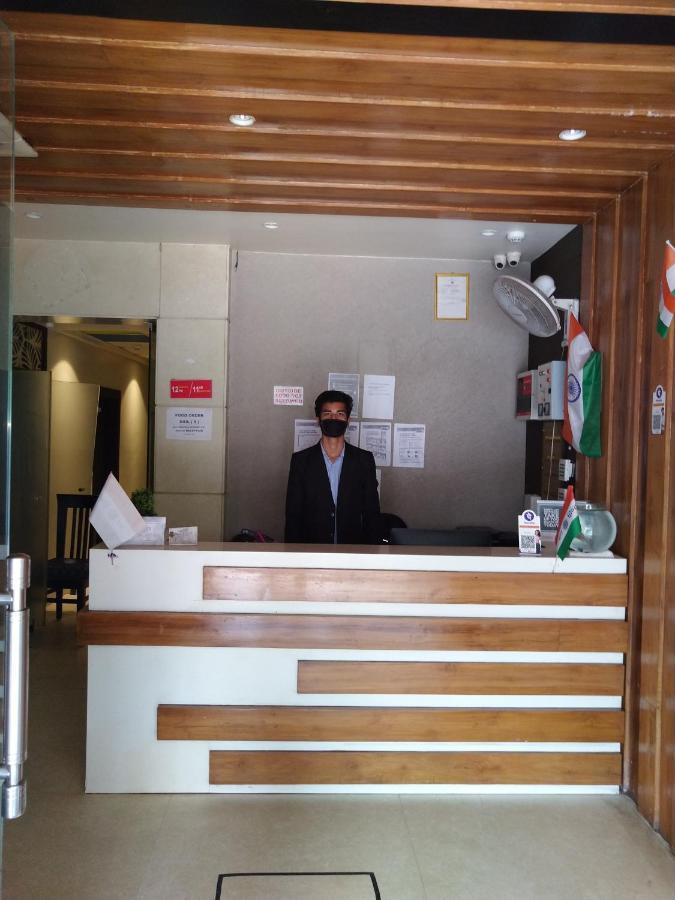 Hotel Megha Inn Lucknow Dış mekan fotoğraf