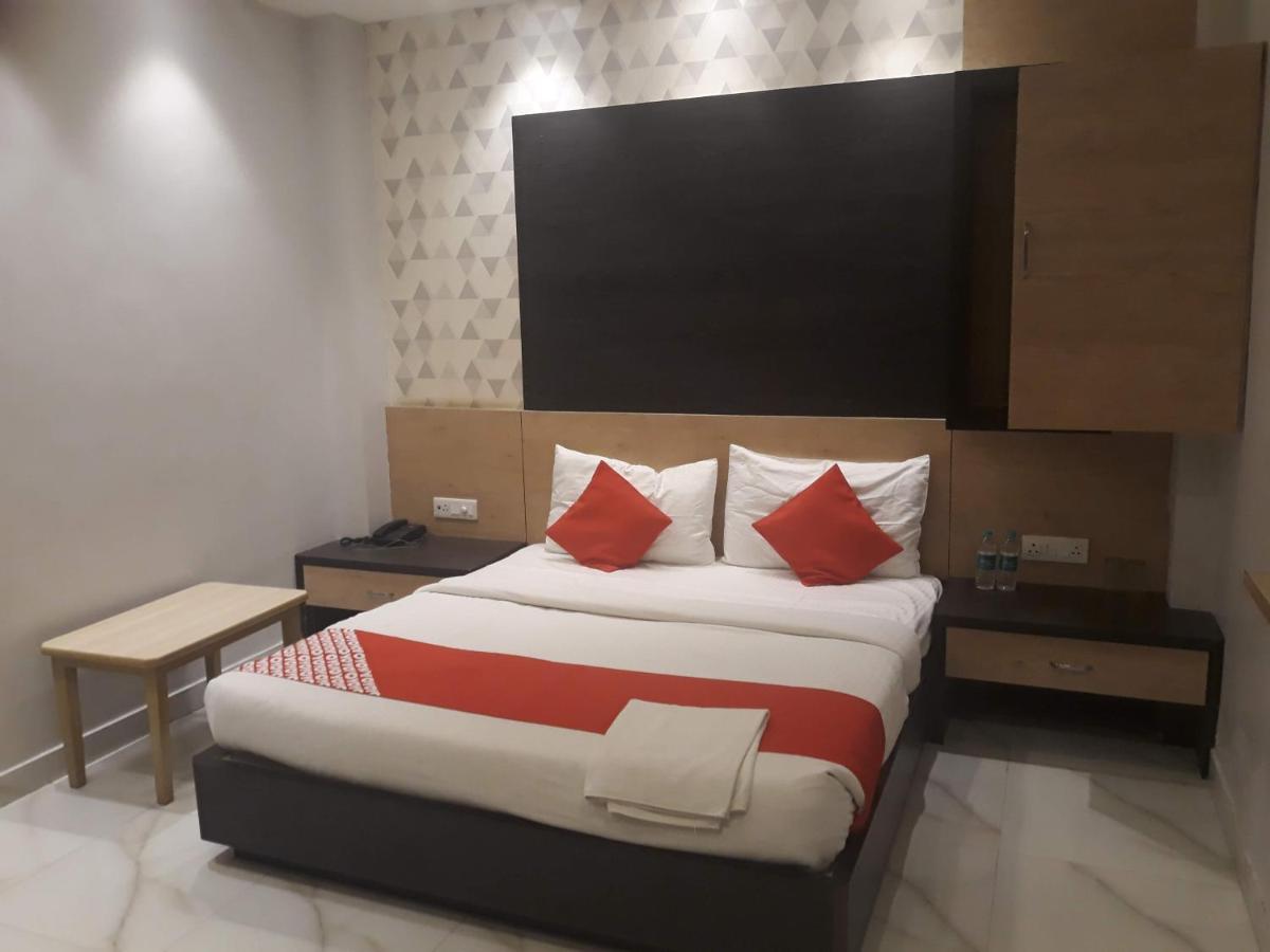 Hotel Megha Inn Lucknow Dış mekan fotoğraf