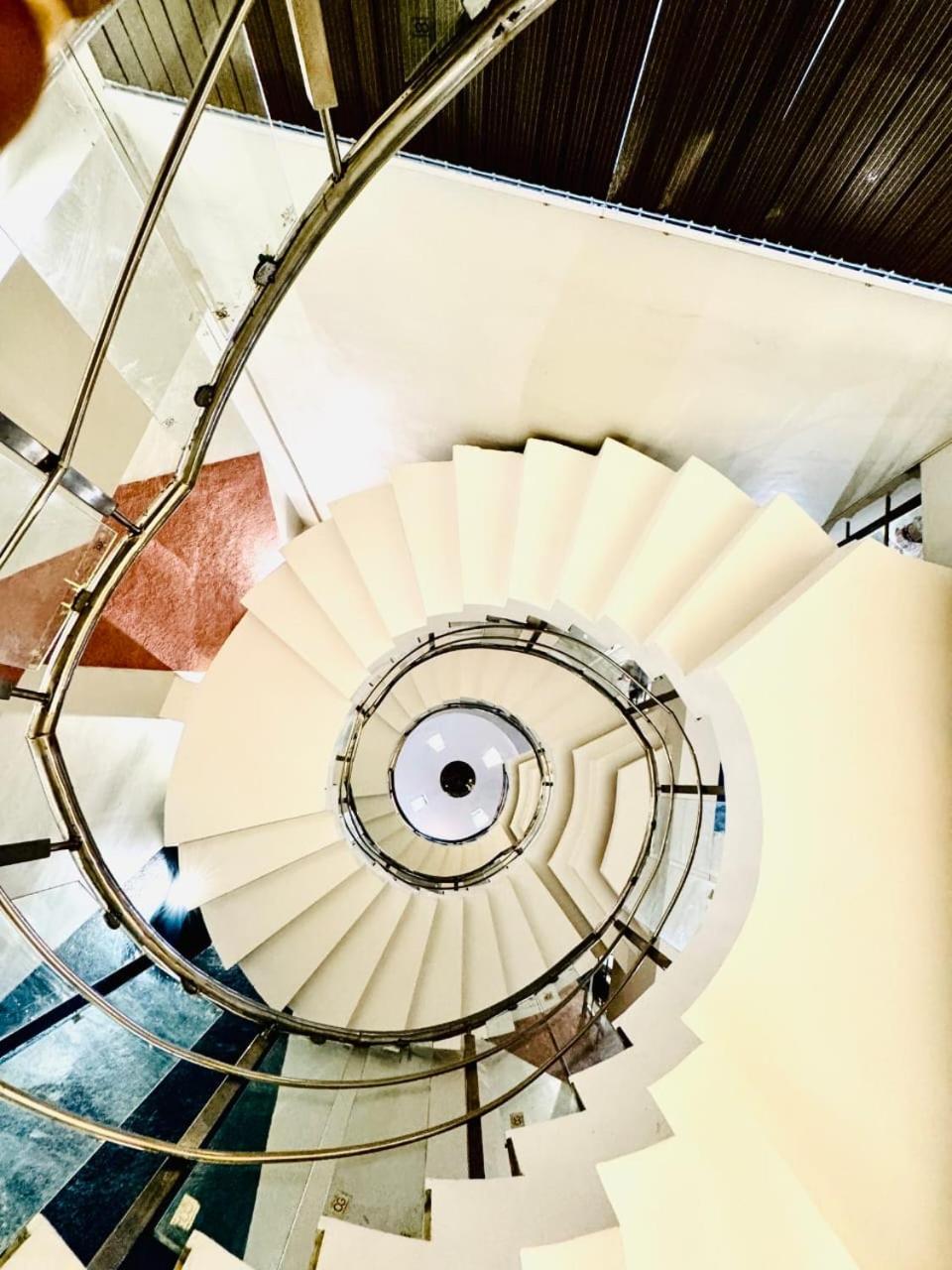 Hotel Megha Inn Lucknow Dış mekan fotoğraf