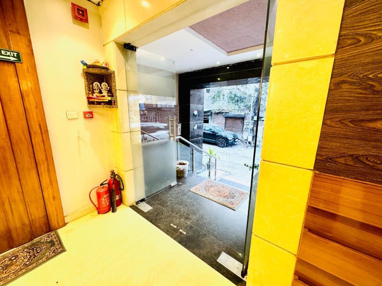 Hotel Megha Inn Lucknow Dış mekan fotoğraf